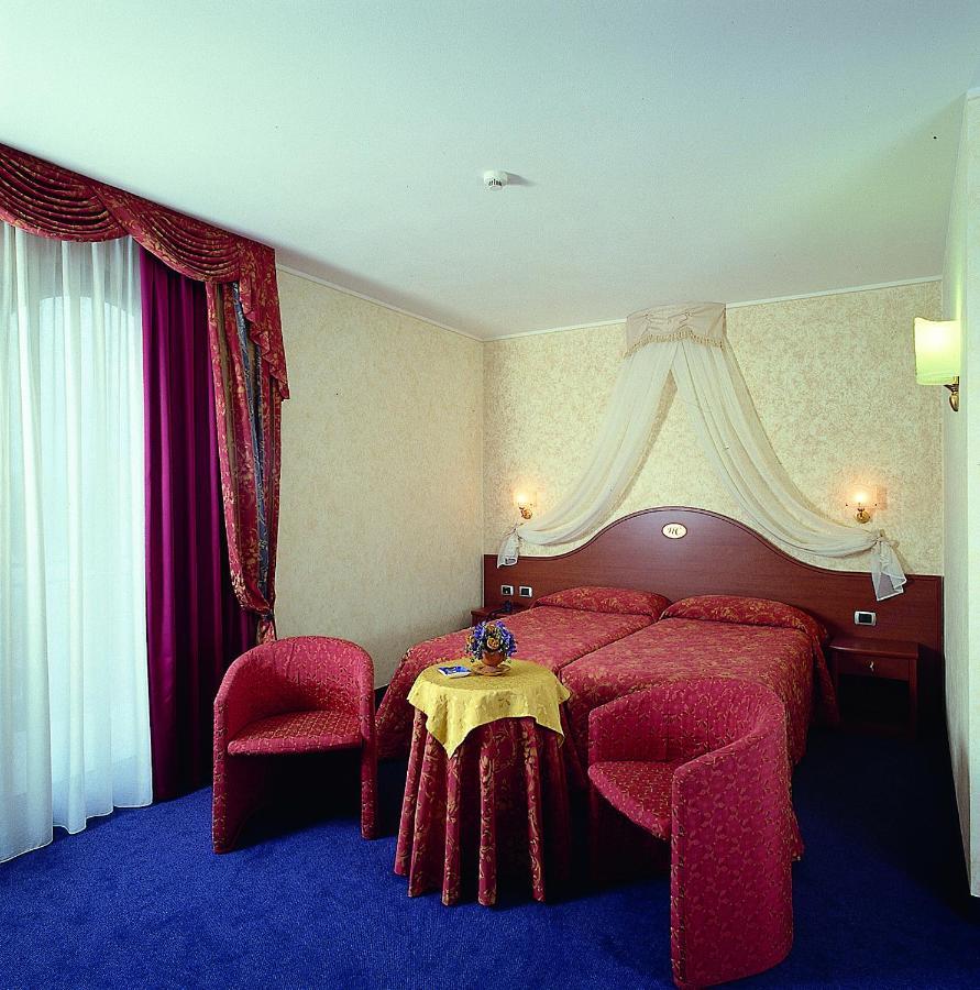 Hotel Catullo バルドリーノ エクステリア 写真